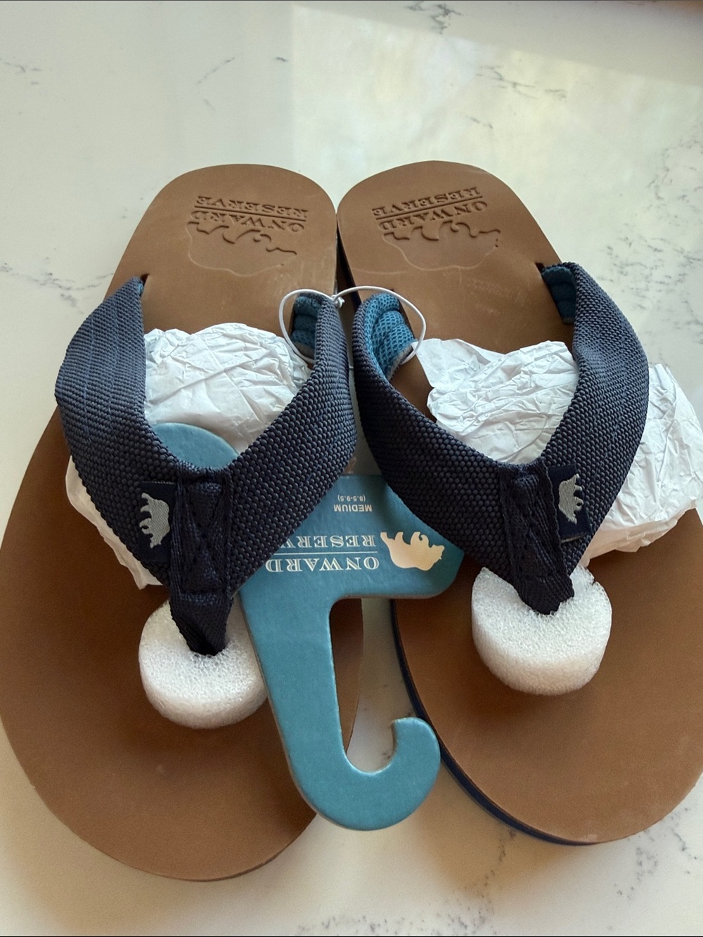 Onward Reserve Leather Flip Flop Sandals  Navy Nylon Straps Size Medium 8.5-9.5 - Picture 3 of 7